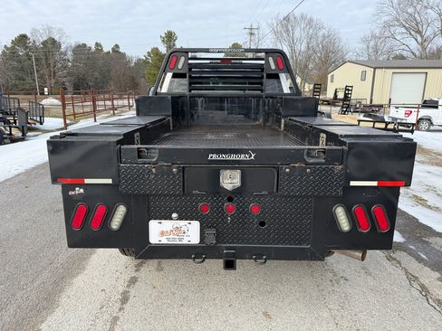 Used 2021 Ford F250 XL w/ Power Equipment Group image 5