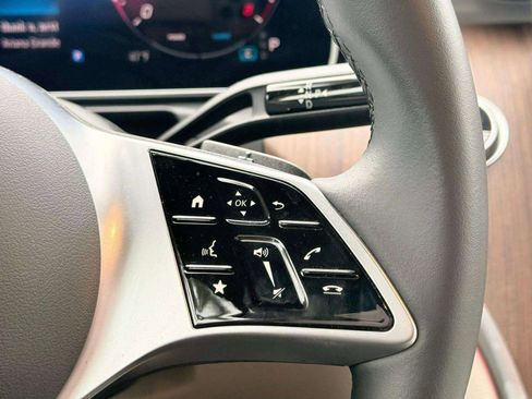 Used 2024 Mercedes-Benz CLE 300 4MATIC Coupe image 28