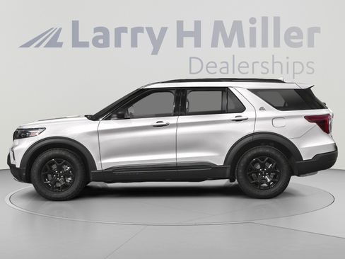Used 2022 Ford Explorer Timberline w/ Timberline Technology Package AWD/4WD image 3