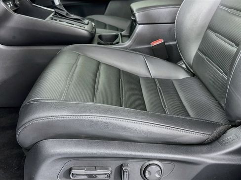 Certified 2025 Honda CR-V EX-L image 18