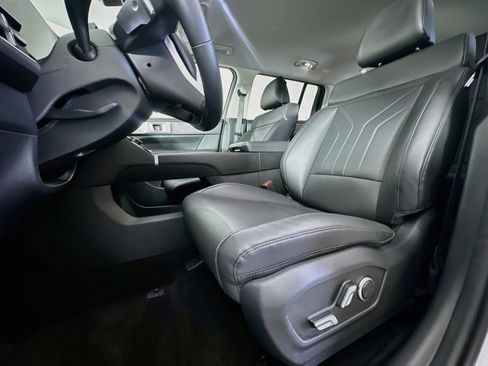 Used 2026 Hyundai Santa Fe SEL FWD image 13