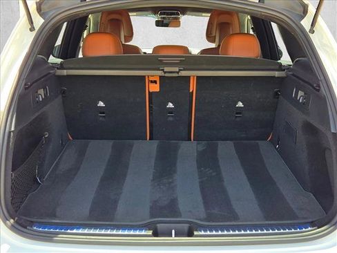 Used 2024 Mercedes-Benz GLC 300 image 19
