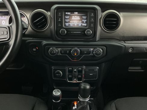 Used 2019 Jeep Wrangler Unlimited Sport S AWD/4WD image 29