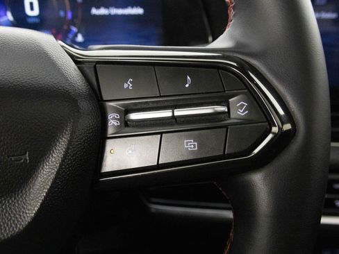 Used 2025 Chevrolet Equinox RS w/ Safety and Technology Package image 32