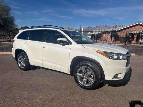 Used 2015 Toyota Highlander Limited image 9