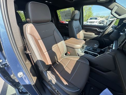 New 2026 GMC Sierra 1500 Denali w/ Denali Reserve Package image 26