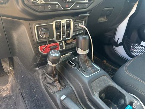 Used 2022 Jeep Gladiator Mojave w/ Trailer Tow Package image 19