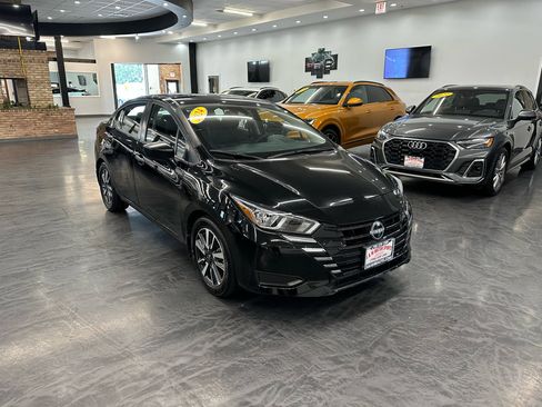 Used 2024 Nissan Versa S w/ S Plus Package image 3