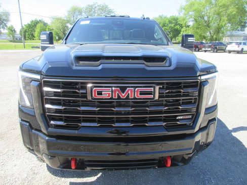 New 2026 GMC Sierra 2500 AT4X AWD/4WD image 11