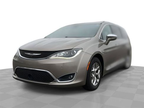 Used 2017 Chrysler Pacifica Limited w/ Advanced Safetytec Group image 25