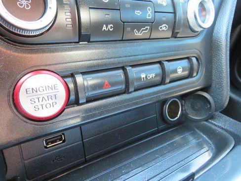 Used 2019 Ford Mustang Coupe image 24