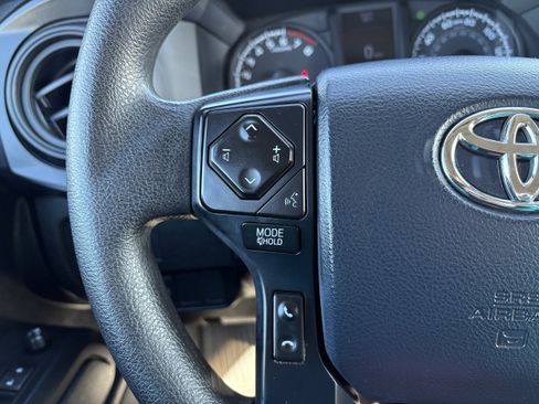 Used 2020 Toyota Tacoma SR image 15