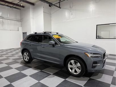 Used 2022 Volvo XC60 B5 Momentum