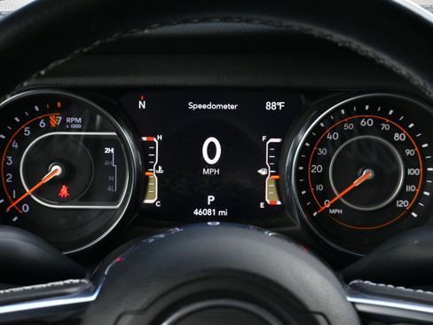 Used 2022 Jeep Gladiator Overland image 21