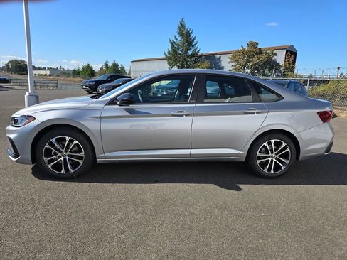 New 2025 Volkswagen Jetta Sport image 7