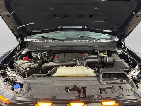 Used 2025 Ford F150 Raptor AWD/4WD image 11