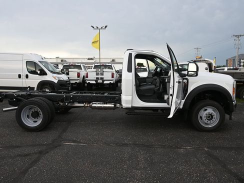 New 2025 Ford F550 4x4 Regular Cab Super Duty image 22
