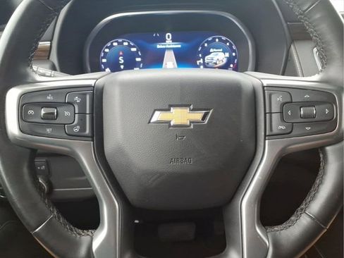 Used 2023 Chevrolet Suburban Premier AWD/4WD image 14