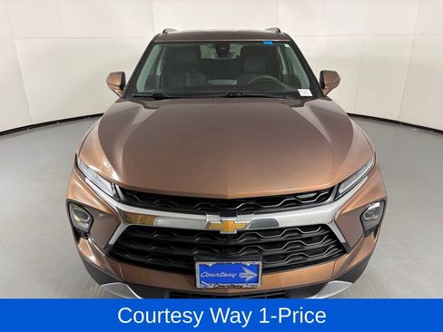 Used 2023 Chevrolet Blazer LT w/ Convenience Package FWD image 4