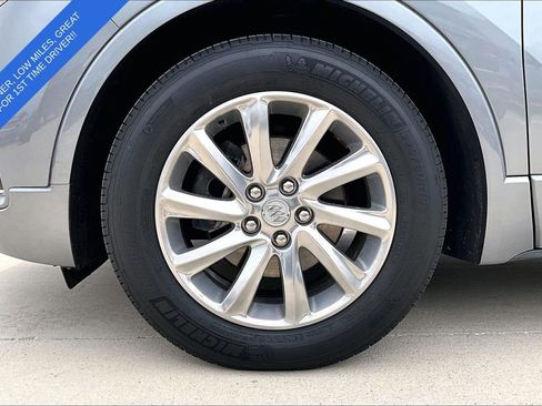 Used 2020 Buick Envision Essence FWD image 12