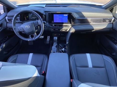 Used 2025 Toyota Camry SE FWD image 49