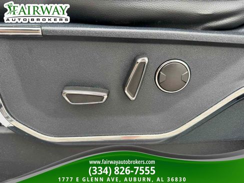 Used 2021 Ford F150 Lariat image 16