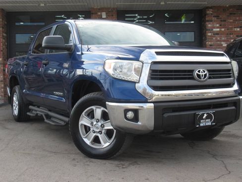 Used 2014 Toyota Tundra SR5 w/ SR5 Upgrade Package image 1