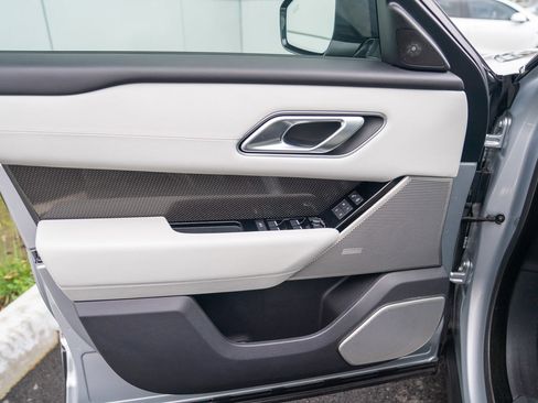 Used 2020 Land Rover Range Rover Velar SV Autobiography Dynamic image 10