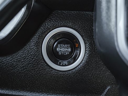 Used 2022 RAM 2500 Big Horn w/ Cold Weather Group image 19