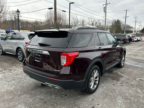 Certified 2022 Ford Explorer XLT w/ Equipment Group 202A image 6