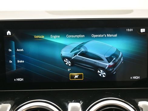 Used 2022 Mercedes-Benz GLA 250 w/ Premium Package Lite image 28