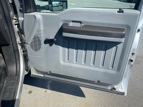 Used 2015 Ford F350 XL w/ Snow Plow Prep Package image 19