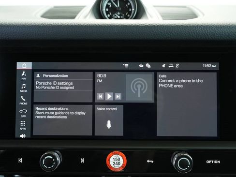 New 2025 Porsche Macan image 17