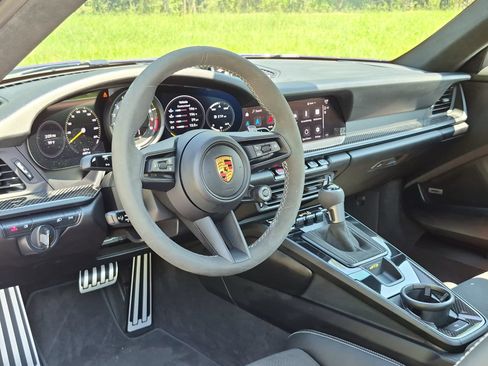 Certified 2022 Porsche 911 GT3 RWD image 4