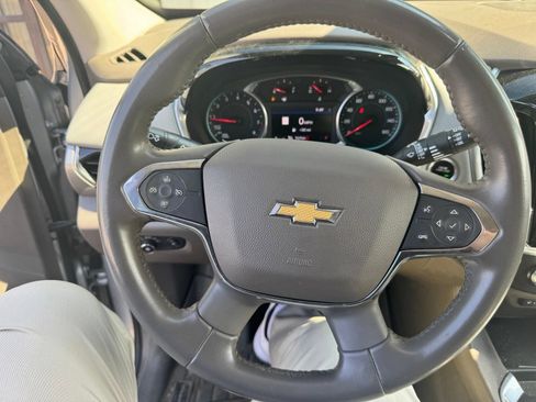 Used 2020 Chevrolet Traverse LT w/ LT Premium Package AWD/4WD image 10