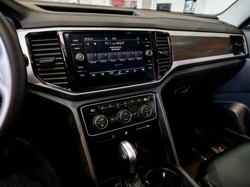 Used 2022 Volkswagen Atlas SE image 35