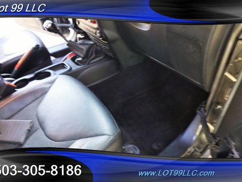 Used 2016 Jeep Wrangler Unlimited Sahara AWD/4WD image 31