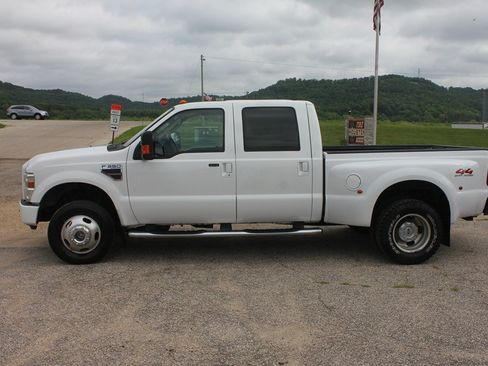 Used 2008 Ford F350 4x4 Crew Cab DRW Super Duty image 8