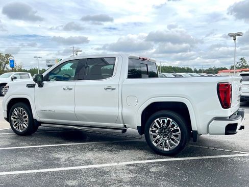 Used 2024 GMC Sierra 1500 Denali Ultimate image 10