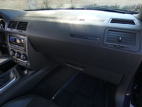 Used 2014 Dodge Challenger R/T image 30