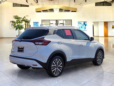 Certified 2023 Nissan Kicks SV FWD image 5