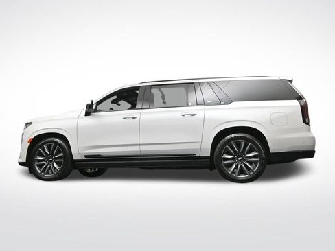 Certified 2022 Cadillac Escalade ESV Sport w/ Touring Package AWD/4WD image 25