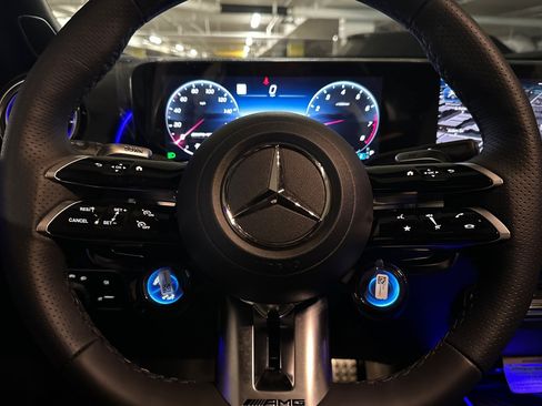 New 2026 Mercedes-Benz GLB 35 AMG 4MATIC image 23