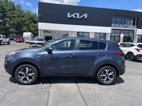 Used 2022 Kia Sportage LX AWD/4WD image 2