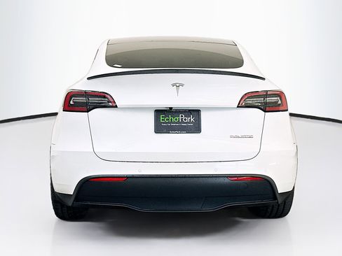 Used 2022 Tesla Model Y Performance AWD/4WD image 7