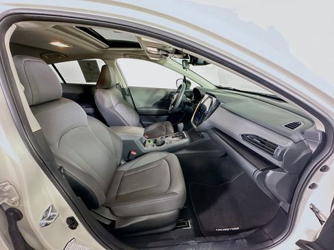 Used 2024 Subaru Crosstrek 2.0i Premium image 33