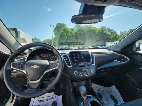 Used 2024 Chevrolet Malibu RS FWD image 20