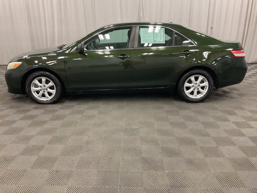 Used 2011 Toyota Camry LE w/ LE Extra-Value Pkg FWD image 8
