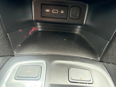 Used 2024 Chevrolet Equinox LT w/ LPO, Floor Liner Package AWD/4WD image 17