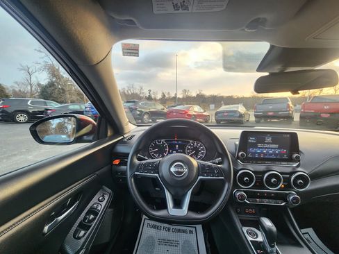 Used 2024 Nissan Sentra SV image 10